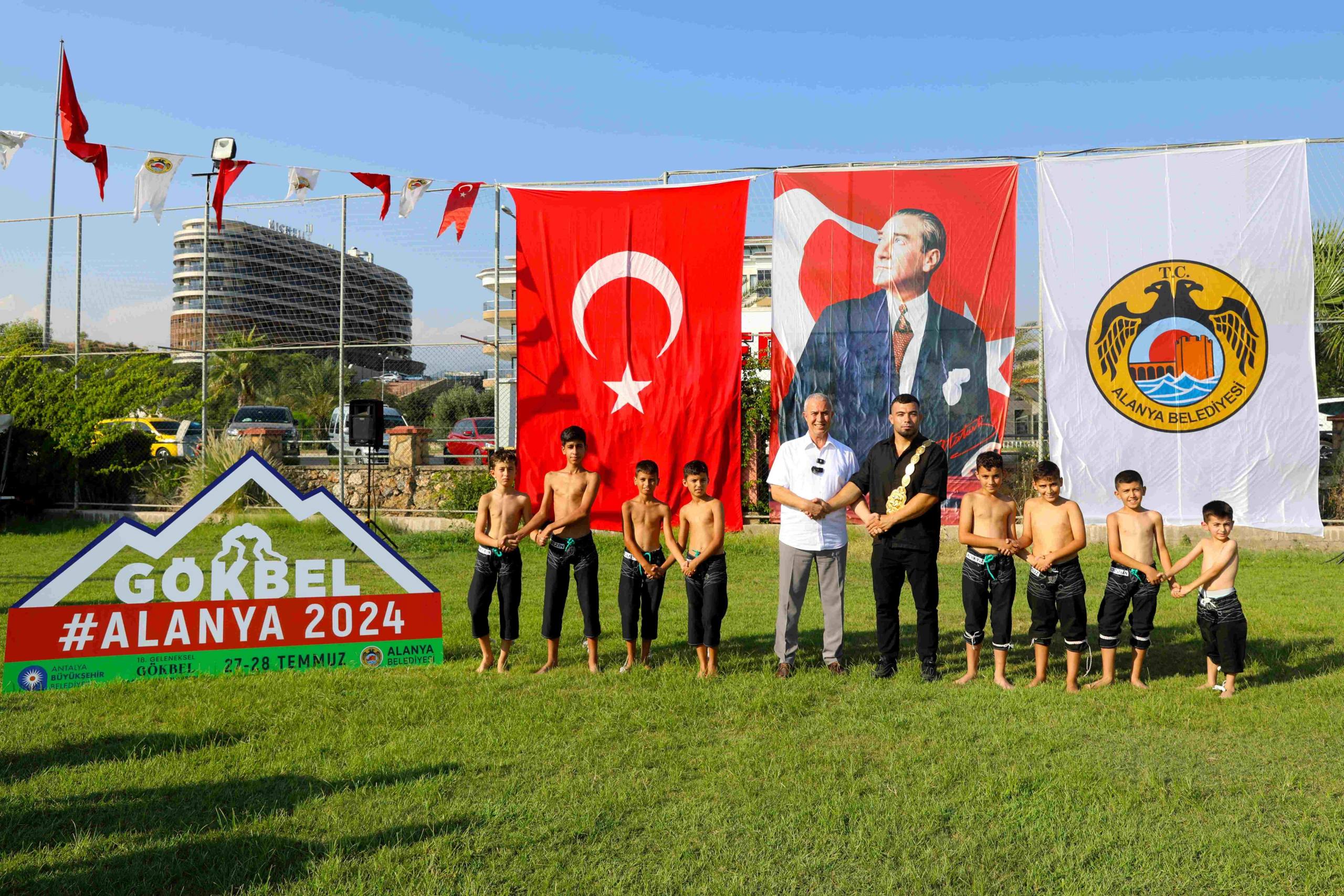 Özçelik bütün halkı Gökbel’e davet etti
