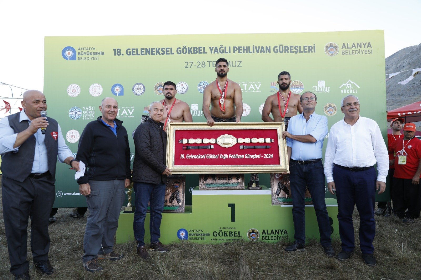 Gökbel’in baş pehlivanı Enes Doğan oldu