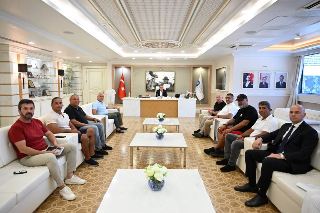 Sorunlar Başkan Böcek'e iletildi - Mega TV 4f240255 bbcb 4b32 aa0b 89f3f6a99a22 - Mega TV