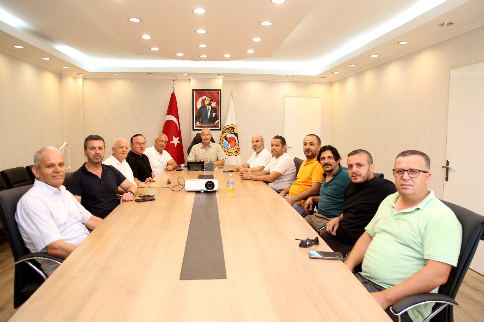 Başkan Erdem esnafın sorunlarını dile getirdi