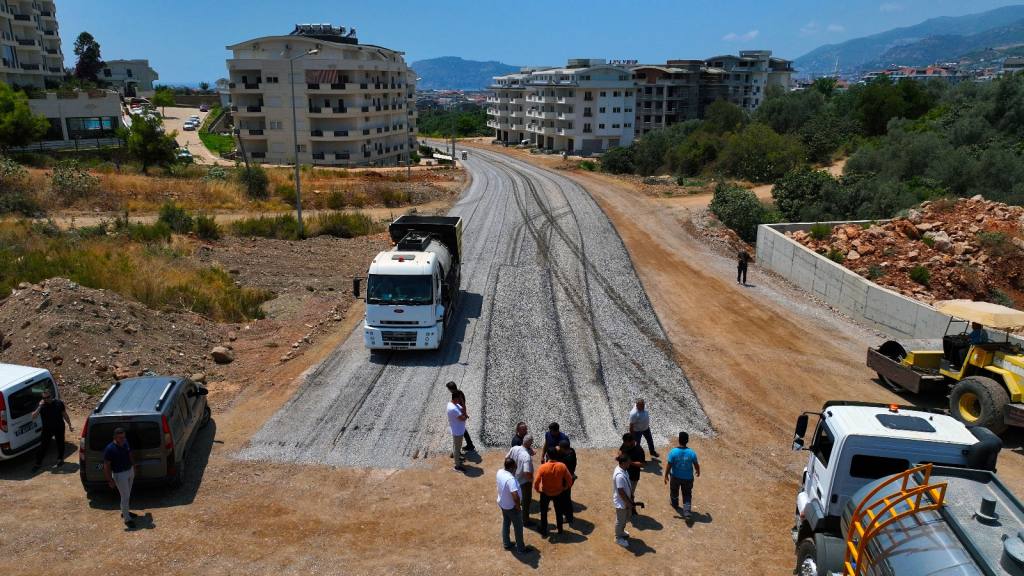 Alanya Belediyesi'nden Karakocalı'da asfalt atağı - Mega TV WhatsApp Image 2024 07 17 at 18.09.16 - Mega TV