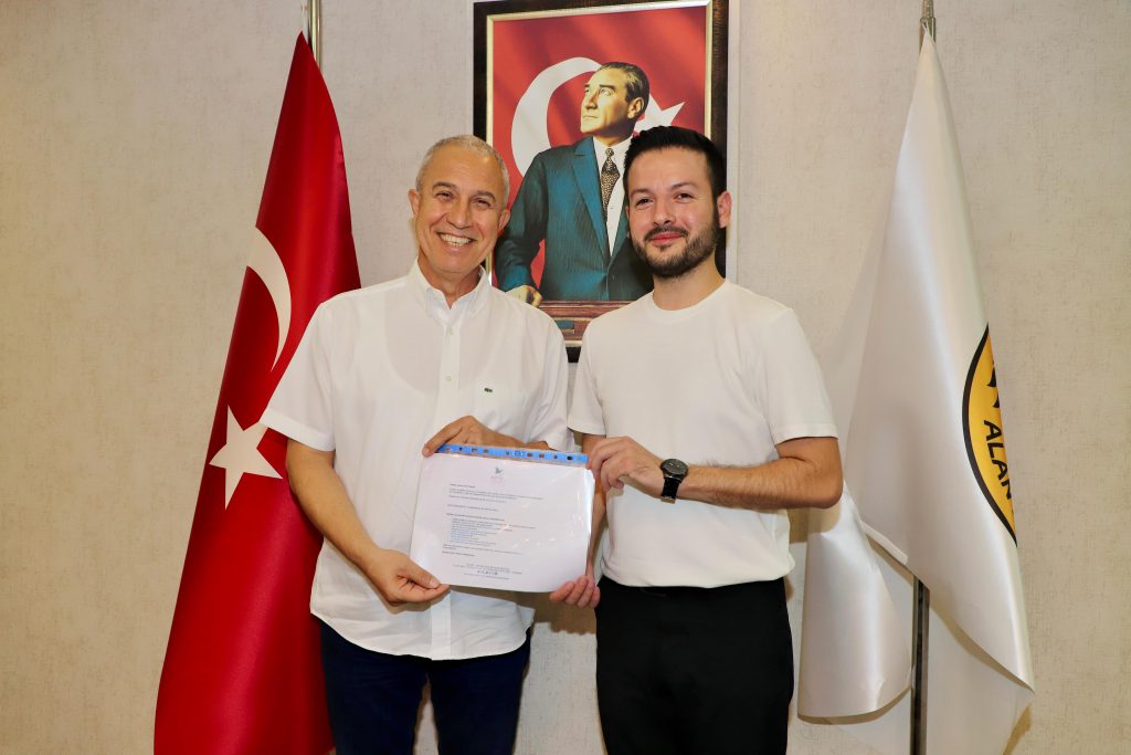 CHP Gençlik Kolları’ndan Özçelik’e ziyaret - Mega TV WhatsApp Image 2024 07 30 at 23.26.05 - Mega TV