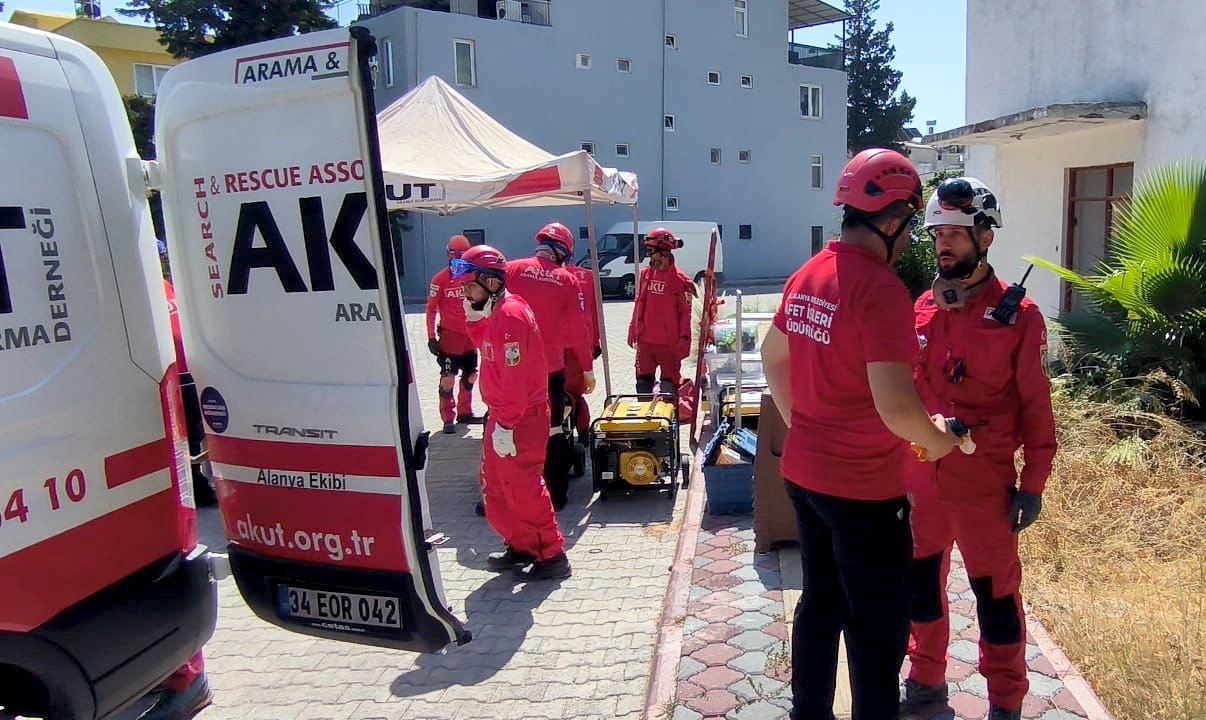 Alanya Belediyesi, AFAD Tatbikatı’na katıldı.