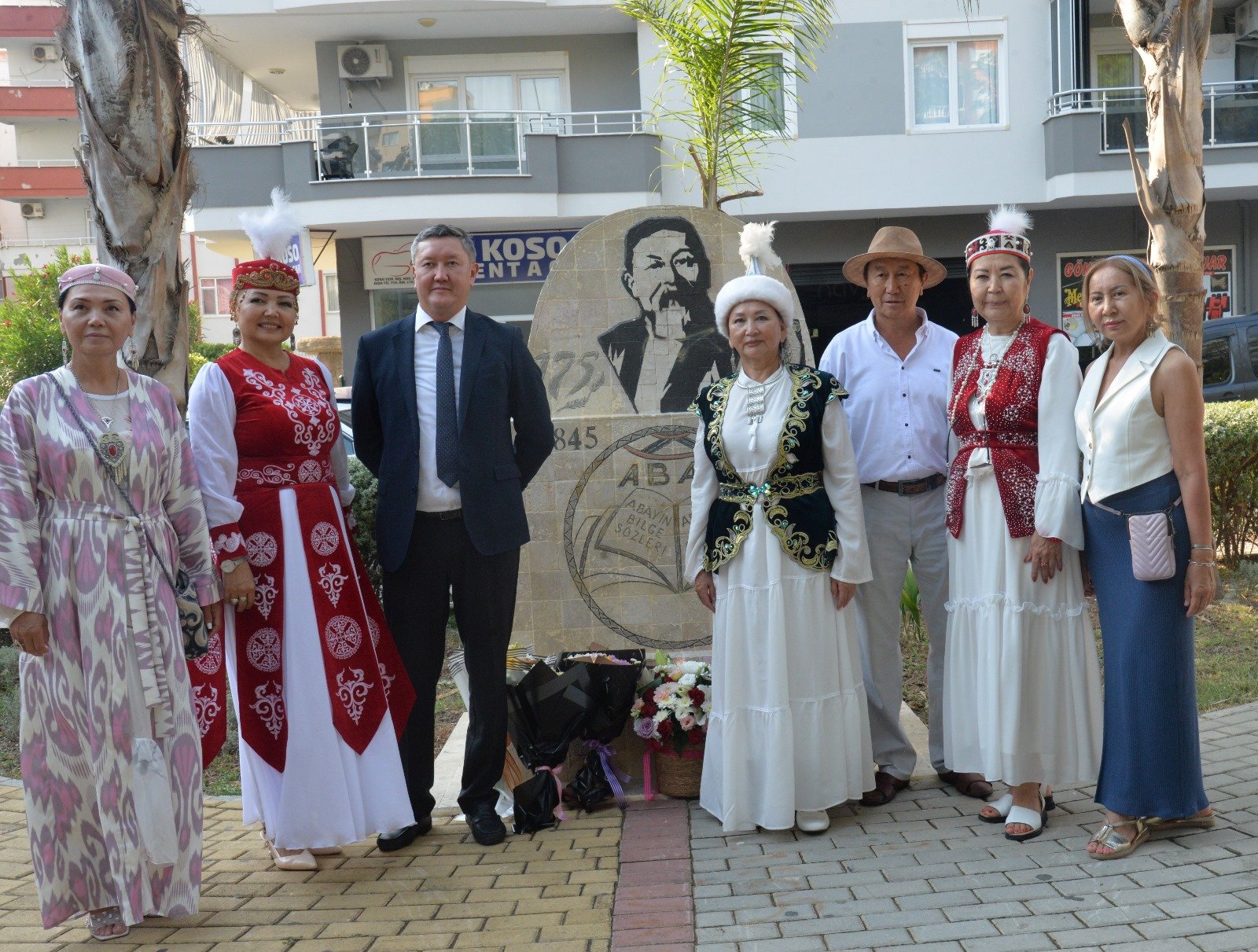 Alanya’da Abay Kunanbayev’in doğum günü için görkemli kutlama