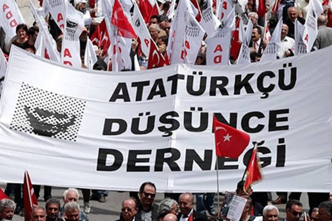 Atatürkçü Düşünce Derneğinden Zafer Bayramı Basın Açıklaması