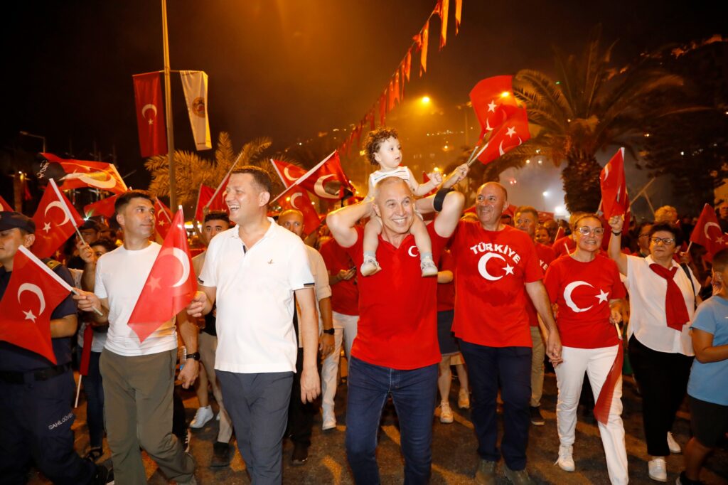 Alanya'da Zafer Bayramı coşkusu - Mega TV WhatsApp Image 2024 08 30 at 23.06.35 1 - Mega TV