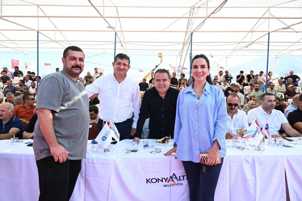 photo 5873221615704198845 y - Mega TV