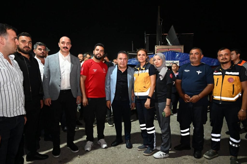 photo 5873221615704199013 y 2 1 - Mega TV