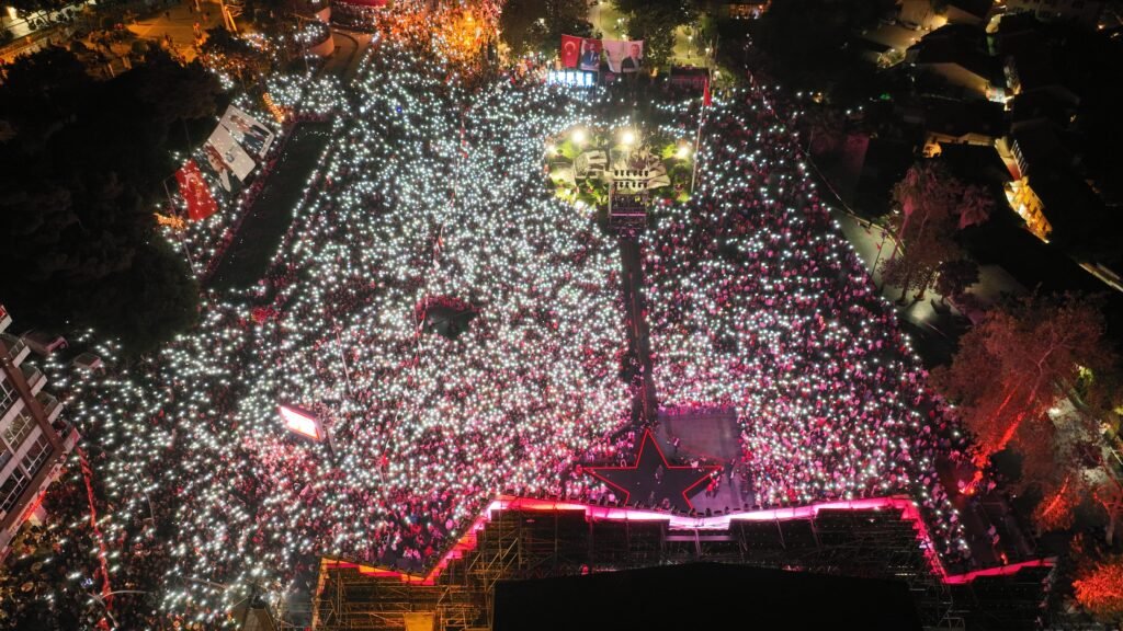 Antalya’da Cumhuriyet’in Coşkusu Zirveye Ulaştı - Mega TV DJI 0829 - Mega TV