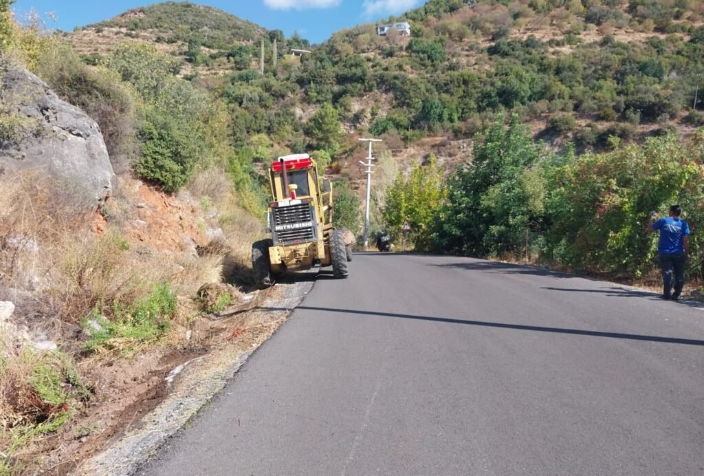 Kırsal mahalle yolları kışa hazırlanıyor - Mega TV WhatsApp Image 2024 10 08 at 12.48.23 - Mega TV