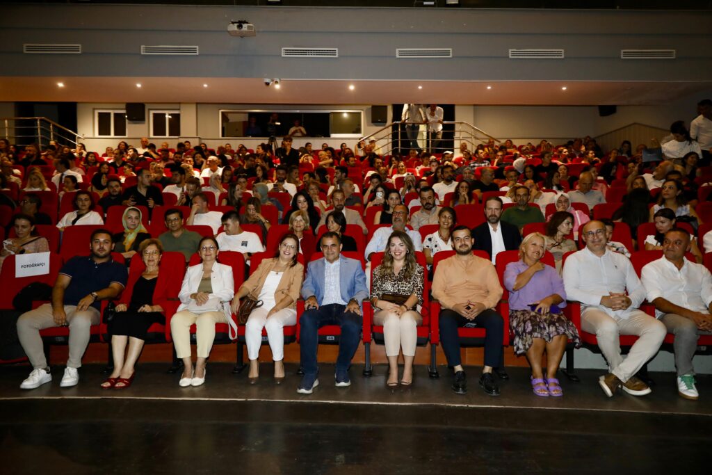 Alanya Belediye Tiyatrosu Perdelerini Açtı - Mega TV WhatsApp Image 2024 10 12 at 09.46.37 - Mega TV