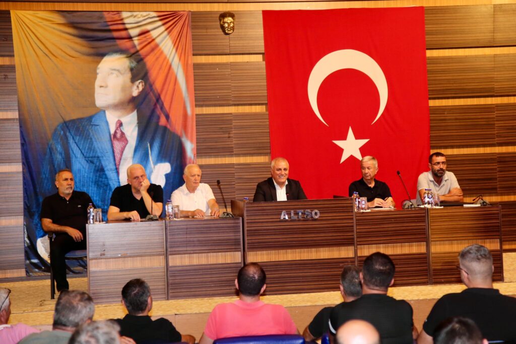 Başkan Erdem iş insanları ile bir araya geldi - Mega TV WhatsApp Image 2024 10 17 at 17.00.50 1 - Mega TV