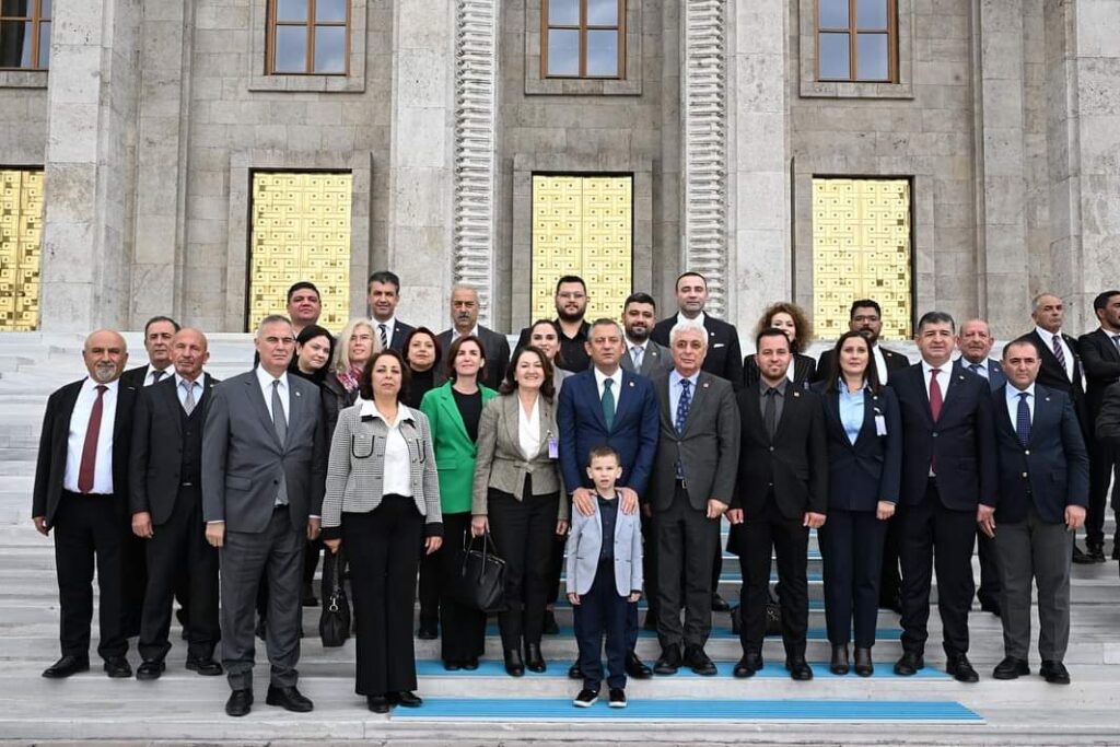 CHP Antalya Heyeti'nin Anıtkabir ve TBMM Çıkarması - Mega TV WhatsApp Image 2024 11 19 at 18.15.48 - Mega TV