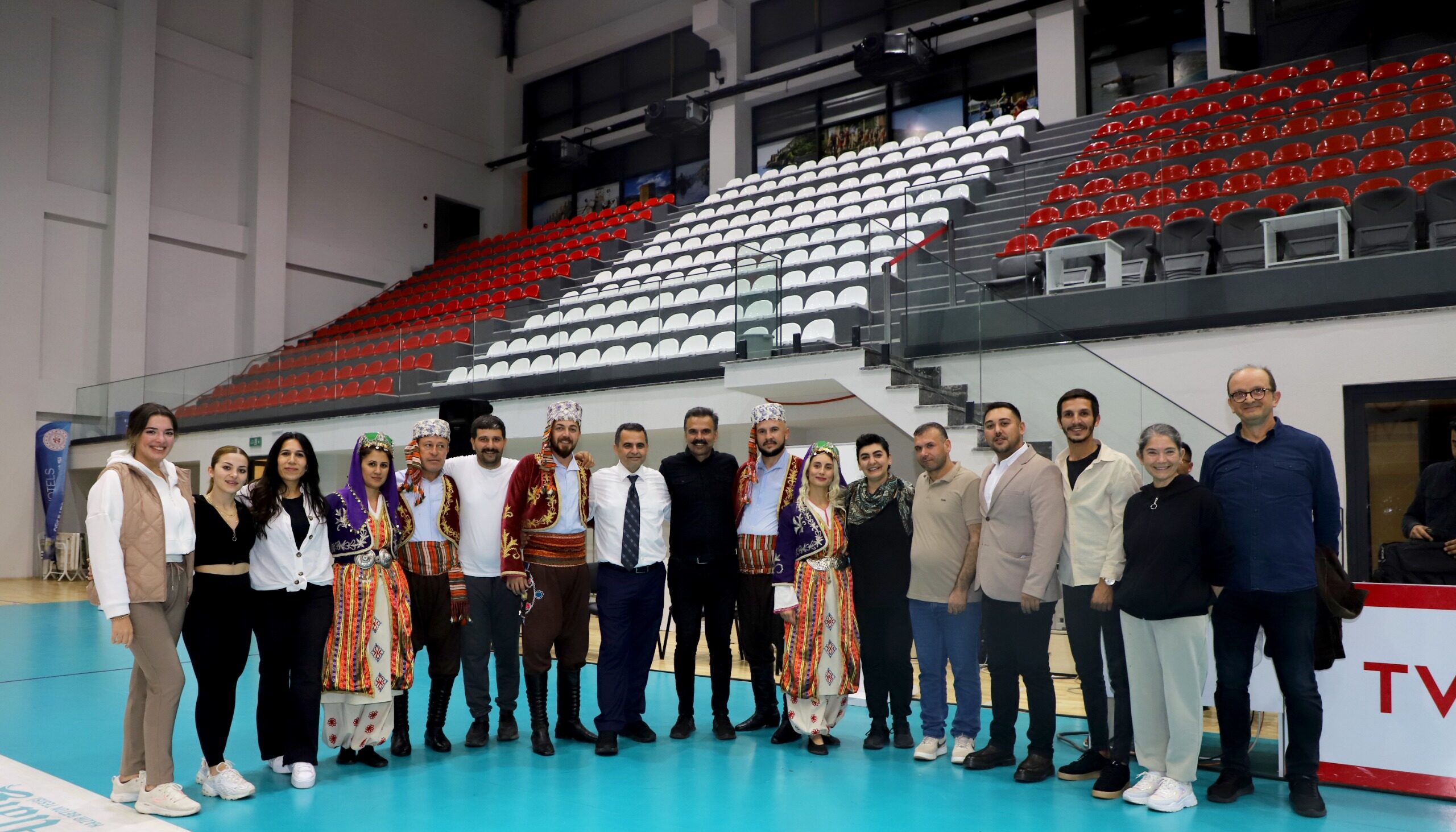 Alanya Belediyesi Zeybek Kursları Başladı