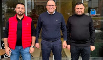 Özgen, Çağlar’ı mı Destekliyor?