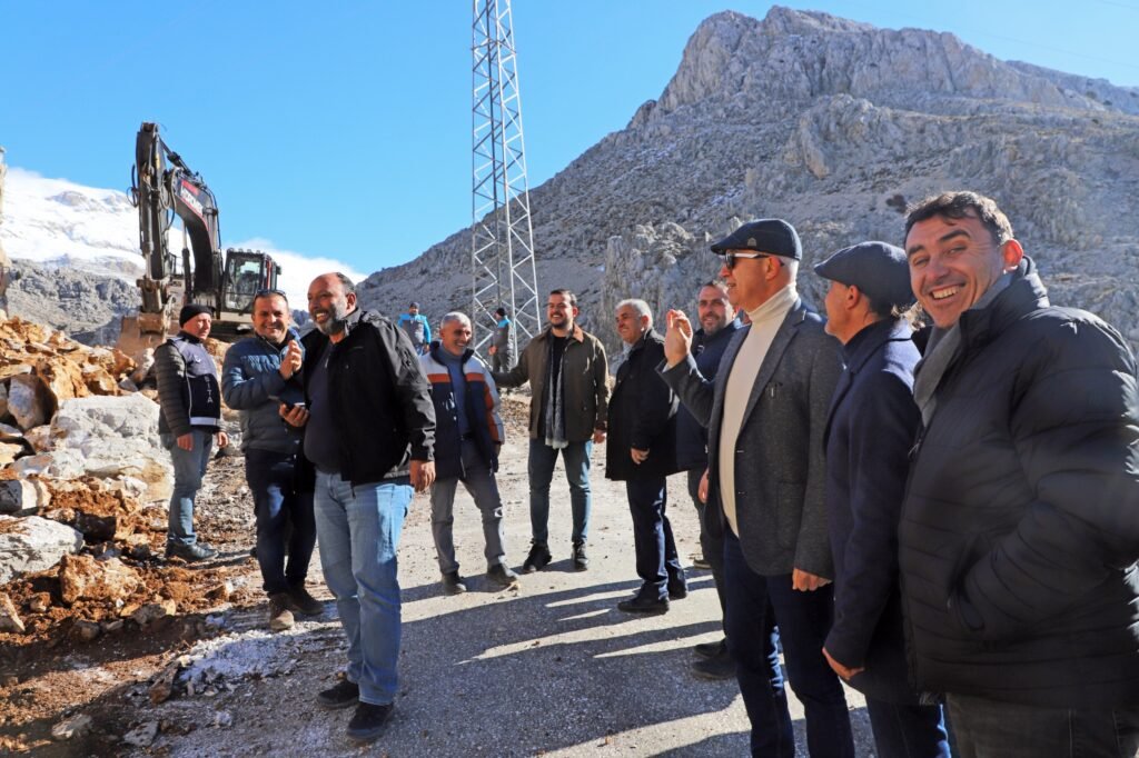 Demirkapı Kuruca Yolu 15 Gün Sonra Açılıyor - Mega TV IMG 20241213 WA0044 - Mega TV