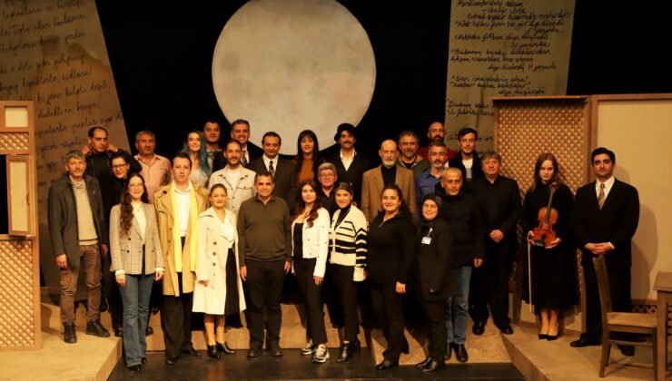 Alanya Belediye Tiyatrosu’ndan Yeni Oyun: Bir Acayip Resmi Geçit