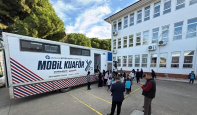 Öğrencilere Mobil Kuaför Hizmeti