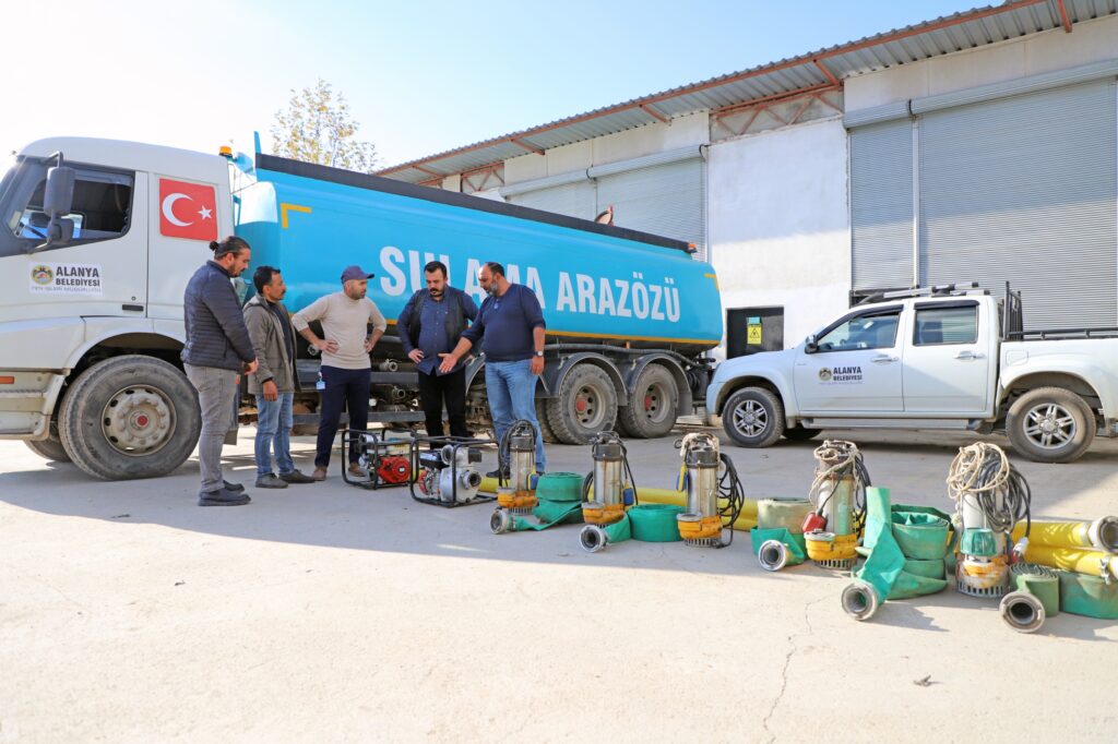 Alanya Belediyesi'nden Fırtına Teyakkuzu - Mega TV WhatsApp Image 2024 12 20 at 17.05.25 - Mega TV