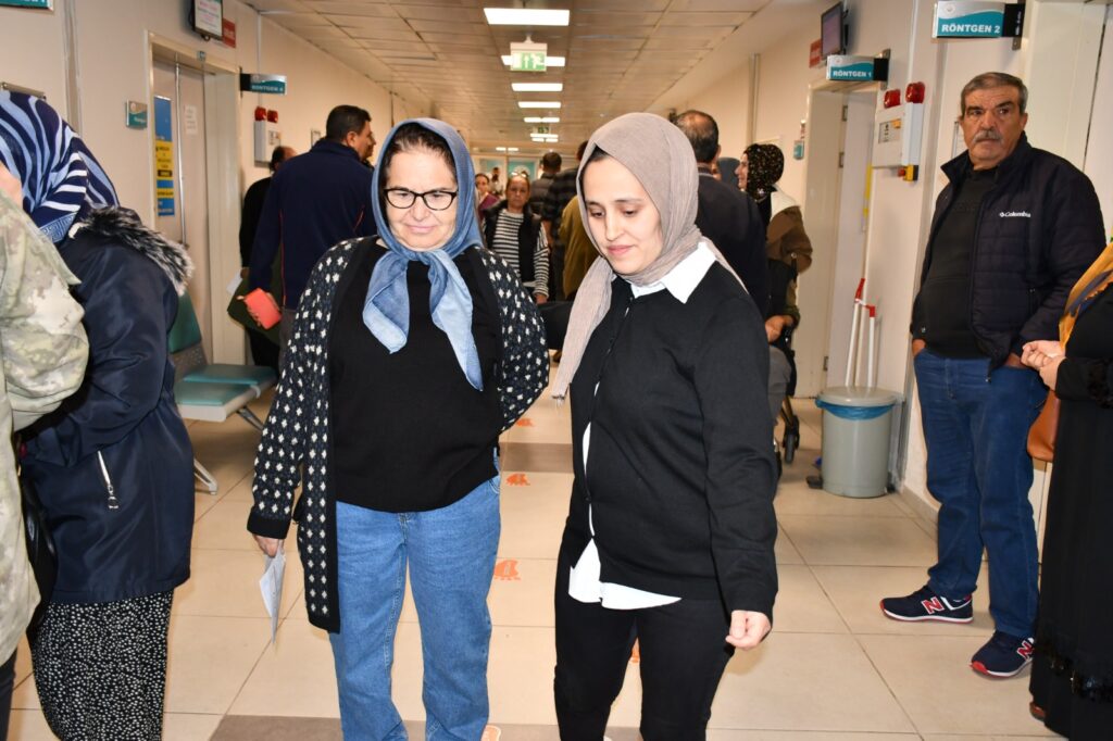Alanya Eğitim ve Araştırma Hastanesi’nde Gerçeği Aratmayan Yangın Tatbikatı - Mega TV WhatsApp Image 2024 12 31 at 11.49.09 - Mega TV