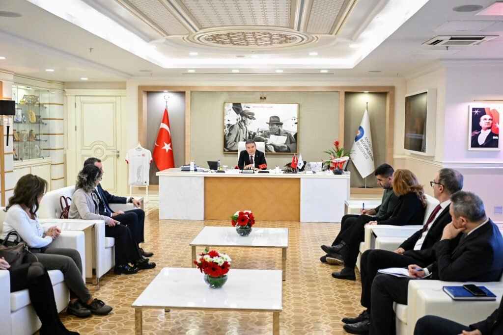 Başkan Böcek, Dünya Bankası Heyetiyle Görüştü - Mega TV dbgvdf 1 - Mega TV