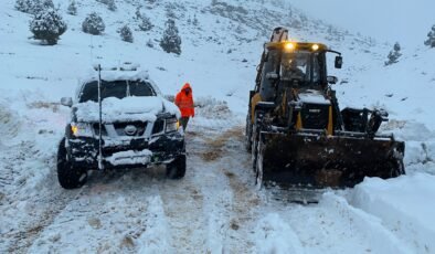 Akseki Çimi Yaylası’nda Mahsur Kalan Vatandaşlar Kurtarıldı