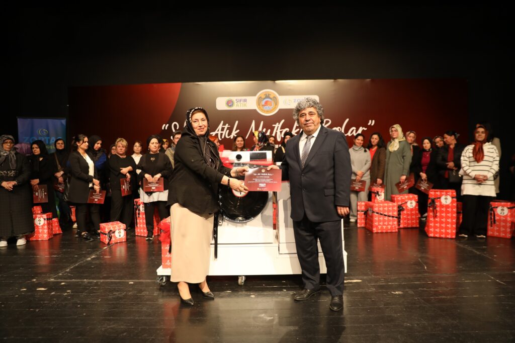 Sıfır Atık Mutfakta Başlar Yarışmasında Ödüller Sahiplerini Buldu - Mega TV 759f63f6 473c 437a b3fb 289a29bc1017 - Mega TV
