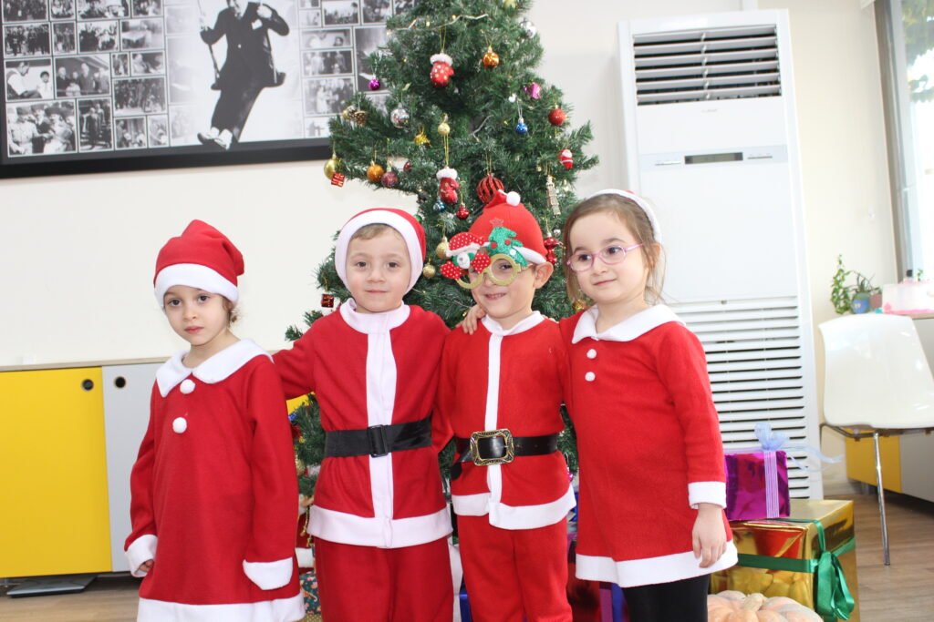 Manavgat kresinde yeni yil coskusu2025 2 - Mega TV