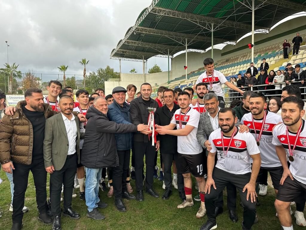 Payallar-Konaklı Spor’dan Tarihi Başarı: Süper Amatör Lig’e Yükseldiler! - Mega TV SaveClip.App 472766569 9474229315943203 2166201708282950461 n 1 - Mega TV
