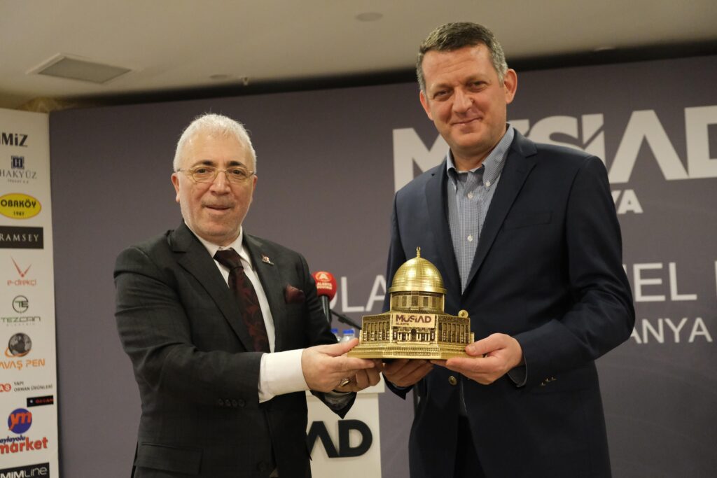 MÜSİAD Alanya'da Celil Kara Dönemi Başladı - Mega TV WhatsApp Image 2025 01 11 at 15.25.25 1 - Mega TV