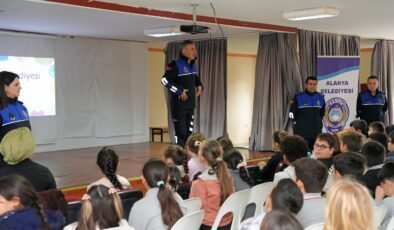 Zabıta Personeli Öğrencilere Mesleğini Tanıttı