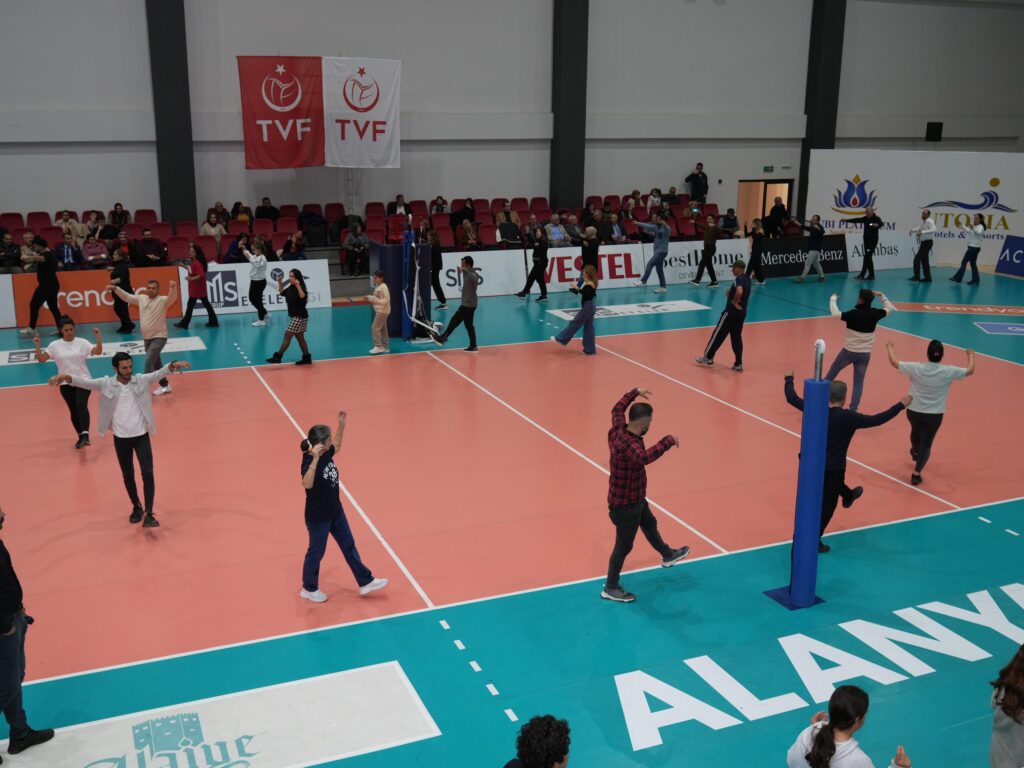 Zeybek Kurslarının İkinci Dönemi Başlıyor - Mega TV WhatsApp Image 2025 01 23 at 10.53.55 - Mega TV
