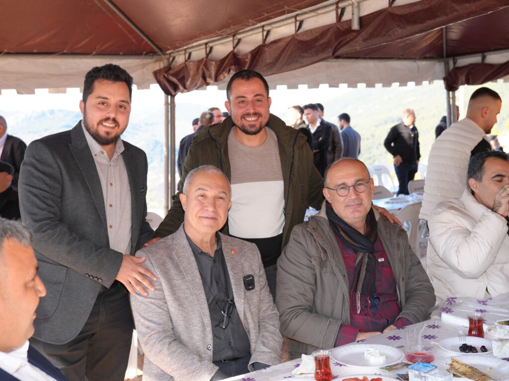 Başkan Özçelik'ten Bademağacı'na Müjdeler - Mega TV WhatsApp Image 2025 01 26 at 18.39.24 - Mega TV