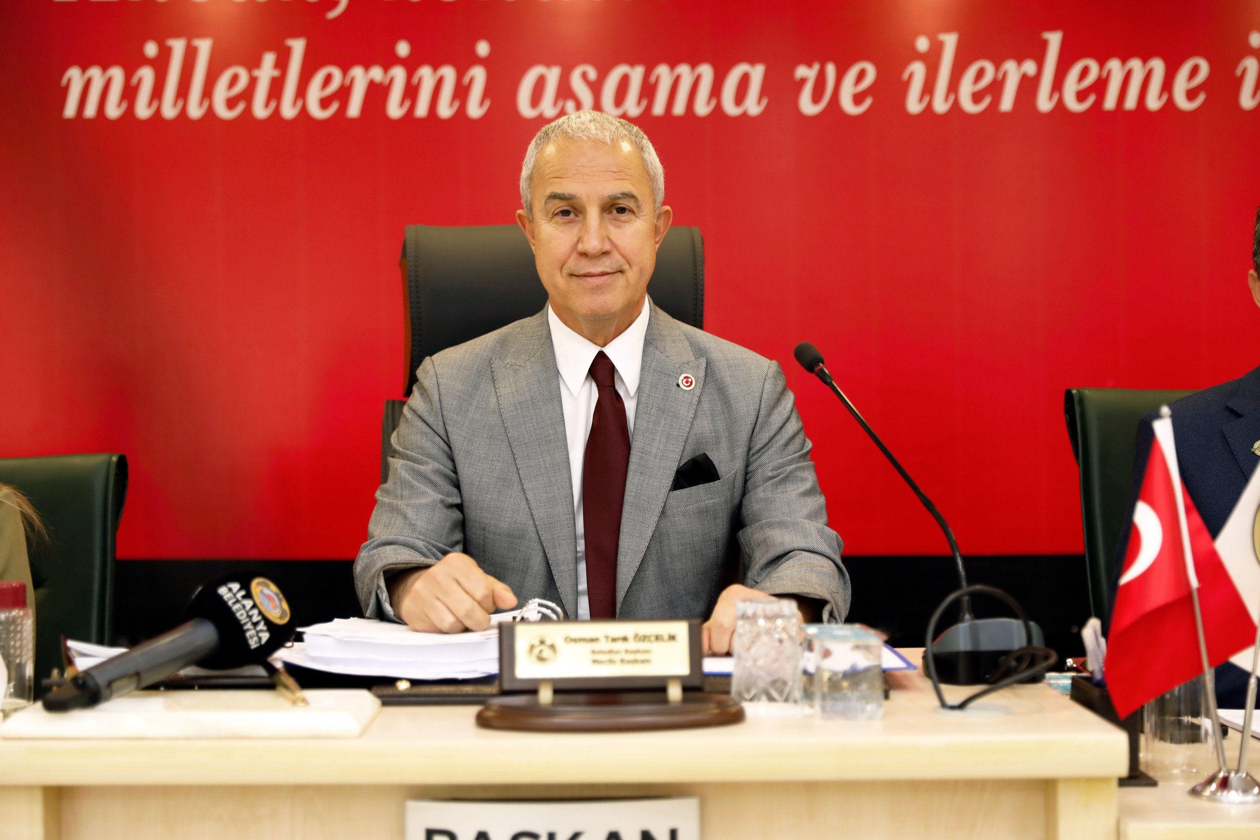 Başkan Özçelik, Cikcilli’deki Yangın ile İlgili Açıklama Yaptı