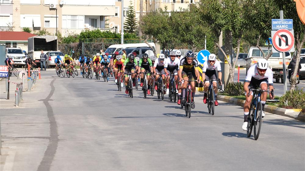 Bisikletli Sporcular Trafiği Riske Mi Atıyor?