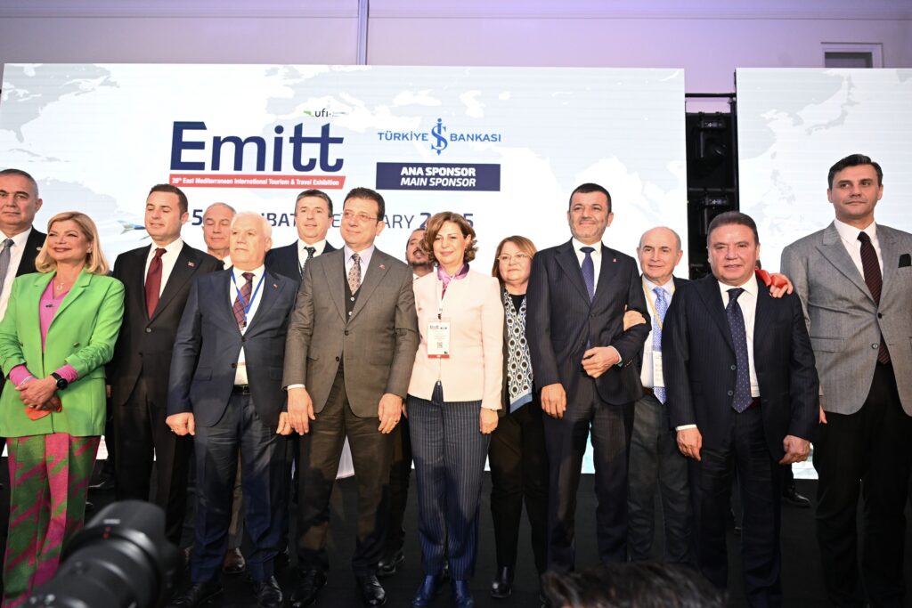 Baskan Bocek EMITT 2025te Antalyayi tanitiyor 9 - Mega TV