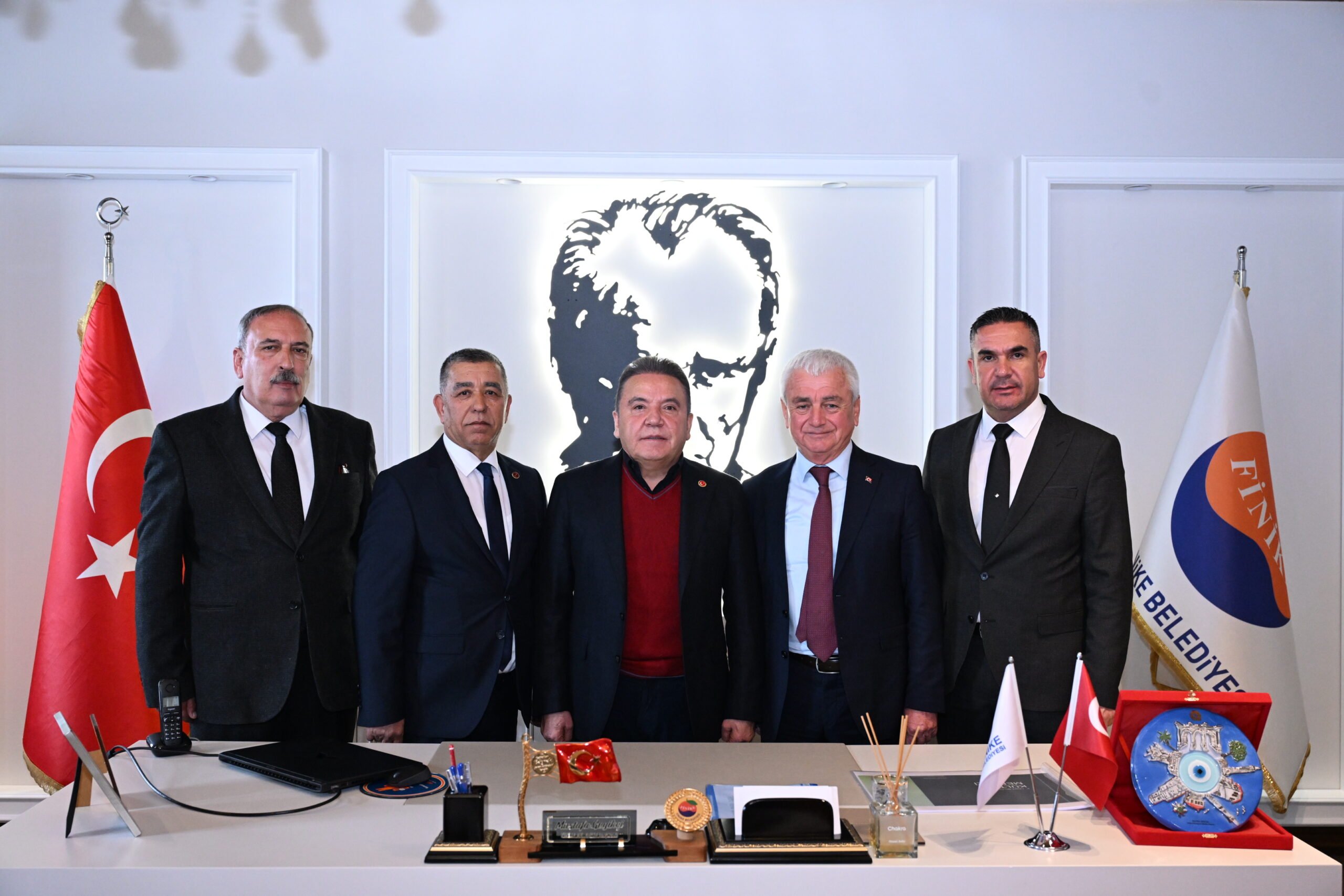 Başkan Muhittin Böcek’ten Finike’ye Ziyaret 