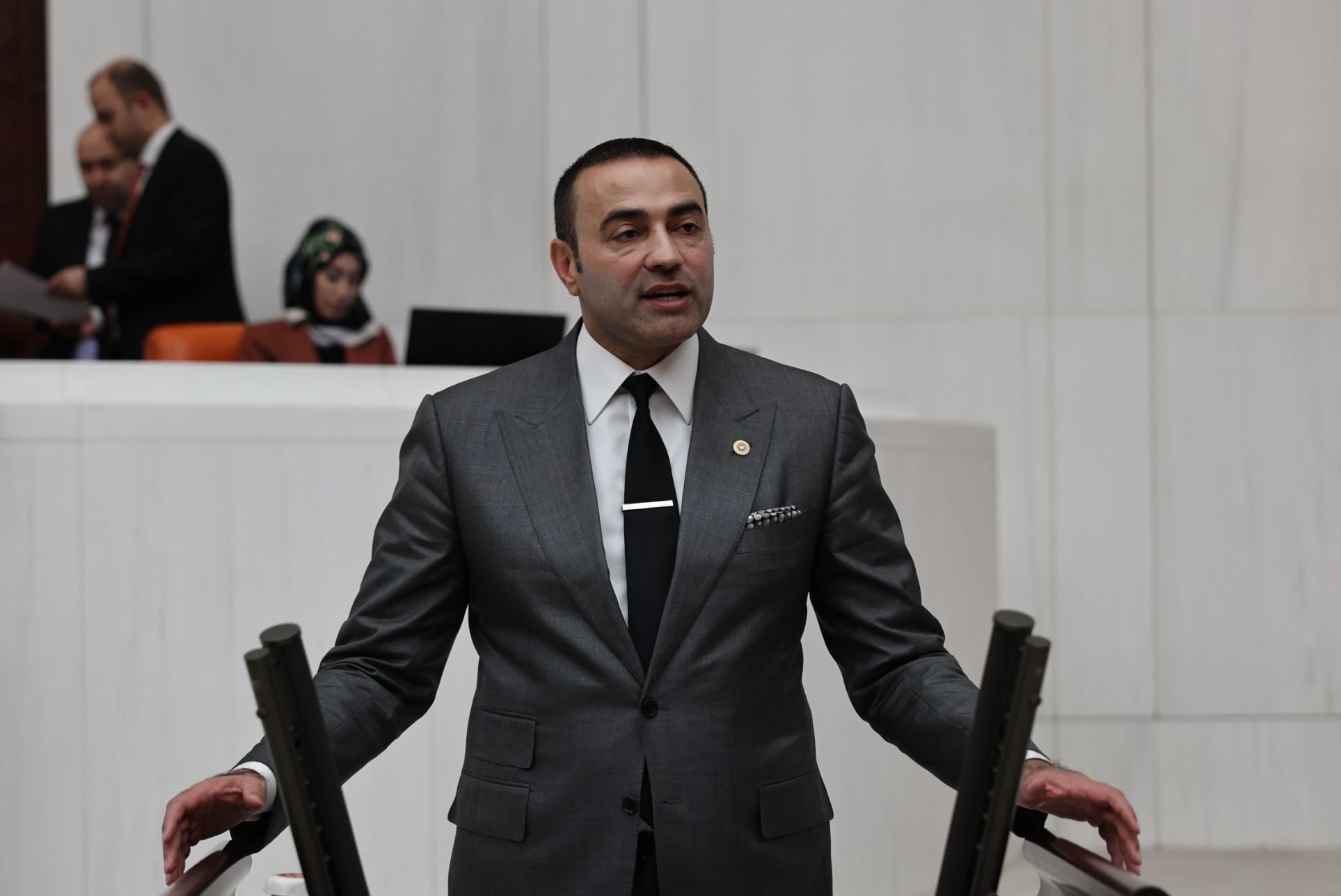 Milletvekili Kaya’dan Kriz Uyarısı!