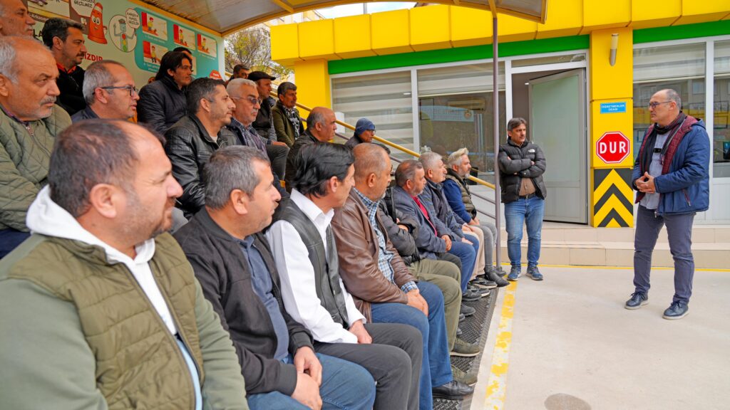 Alanya'daki Halk Otobüsü Sürücülerine Eğitim Verildi - Mega TV WhatsApp Image 2025 02 05 at 16.57.17 - Mega TV