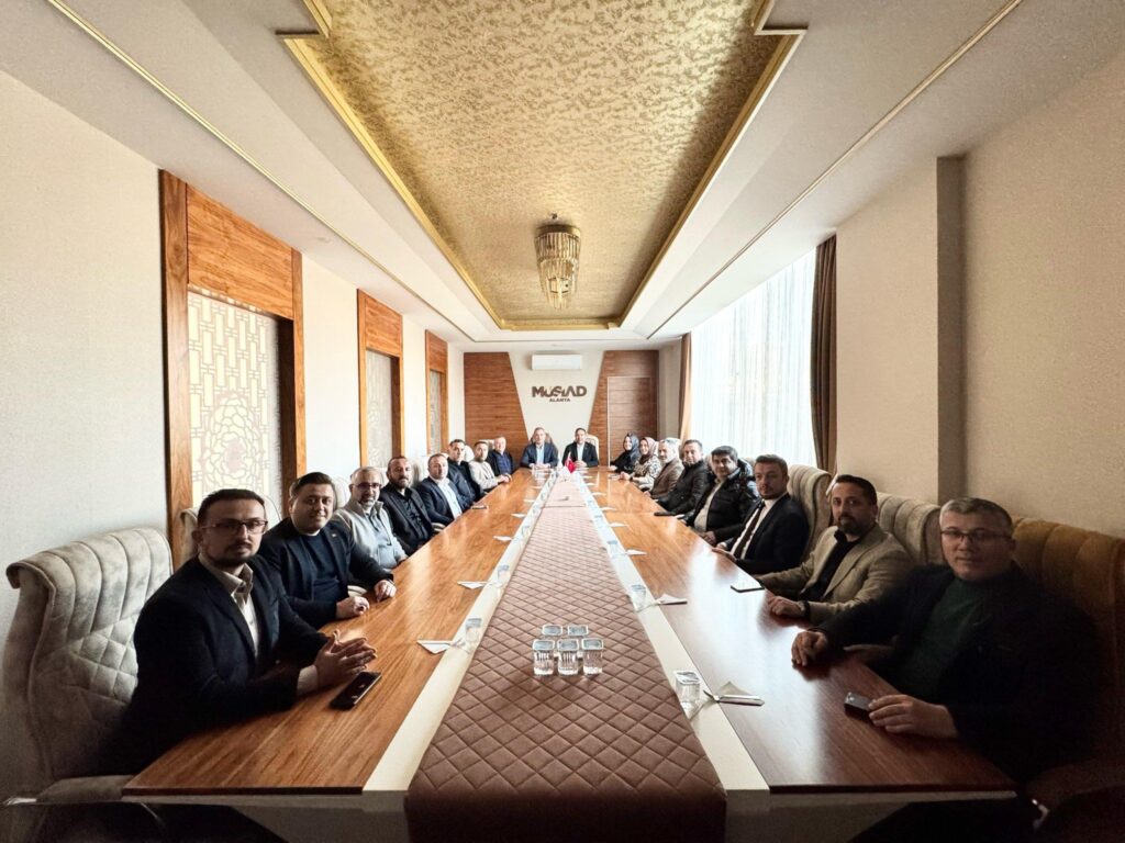 Ak Parti'den Başkan Kara'ya Tebrik Ziyareti - Mega TV WhatsApp Image 2025 02 11 at 22.03.54 1 - Mega TV