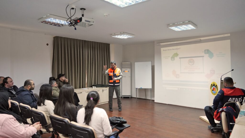 Engelsiz Yaşam Merkezi'nde Deprem Hazırlık Semineri - Mega TV WhatsApp Image 2025 02 13 at 14.12.03 - Mega TV