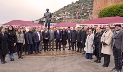 Atatürk’ün Alanya’ya Gelişinin 90. Yılı Kutlandı