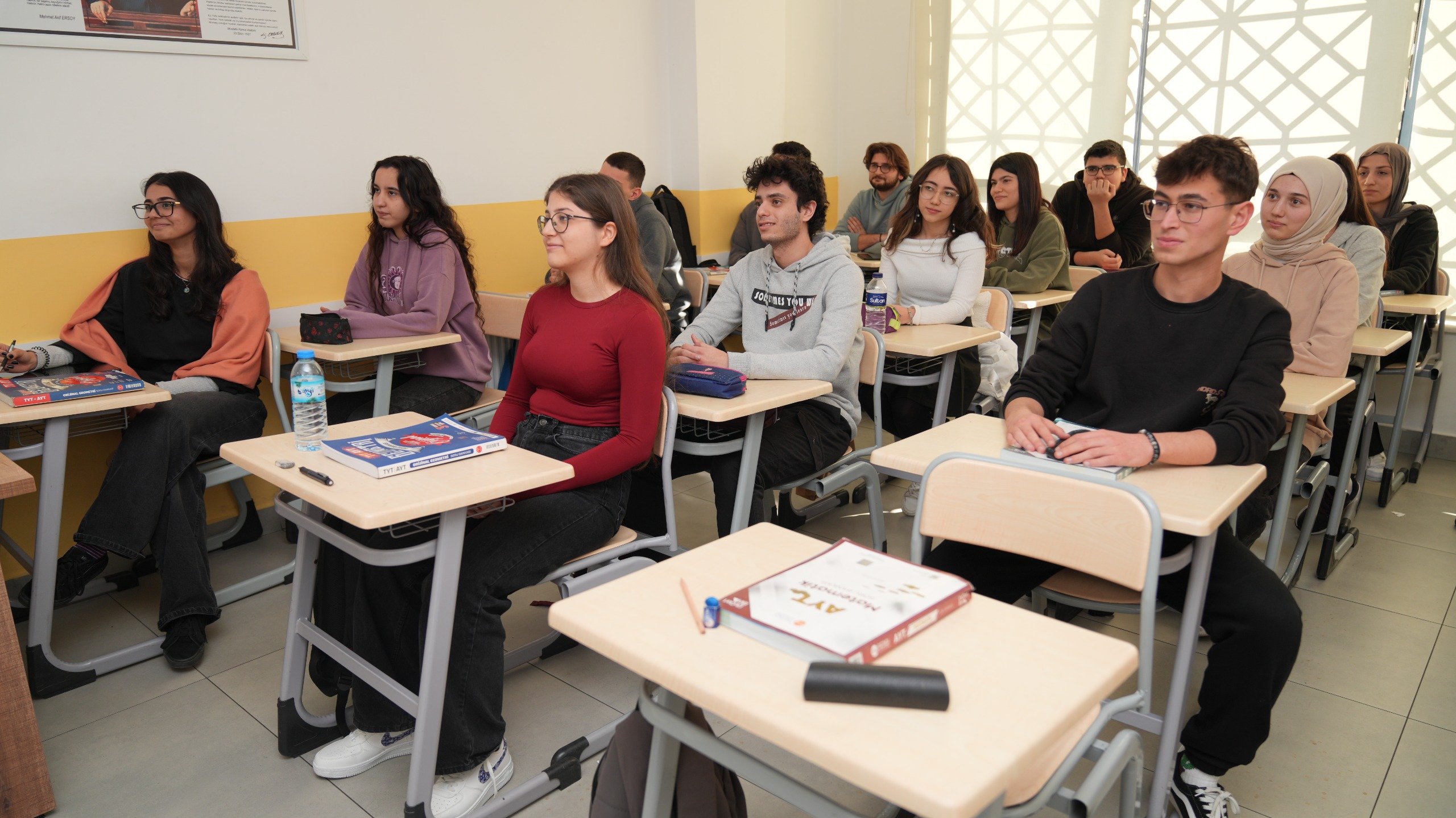 Alanya Belediyesi’nden 694 Öğrenciye Ücretsiz Eğitim