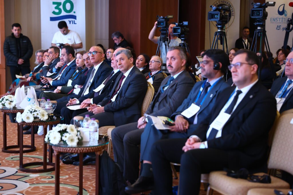 ‘Surdurulebilir Gelecek Icin Cevre Egitimi Kongresi basladi 5 - Mega TV