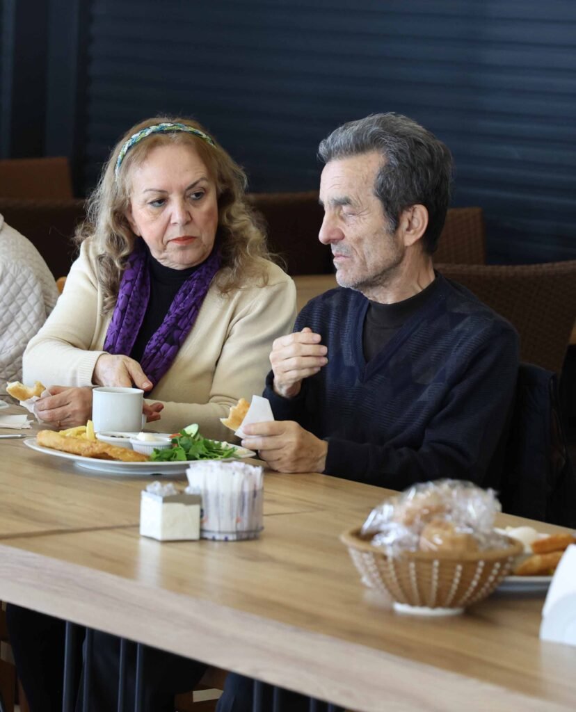 Alzheimer hastalari EKDAG tesislerinde sosyallesti 3 - Mega TV