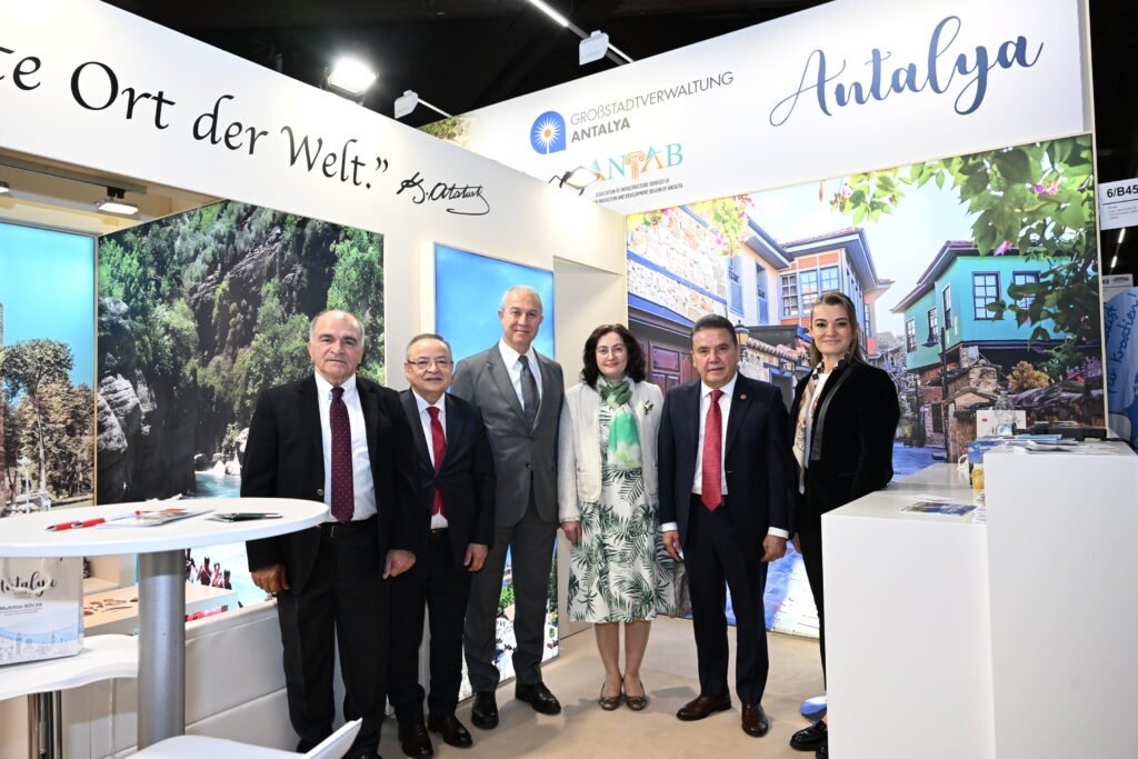 Baskan Muhittin Bocek Nurnberg Turizm Fuarina katildi 12 - Mega TV