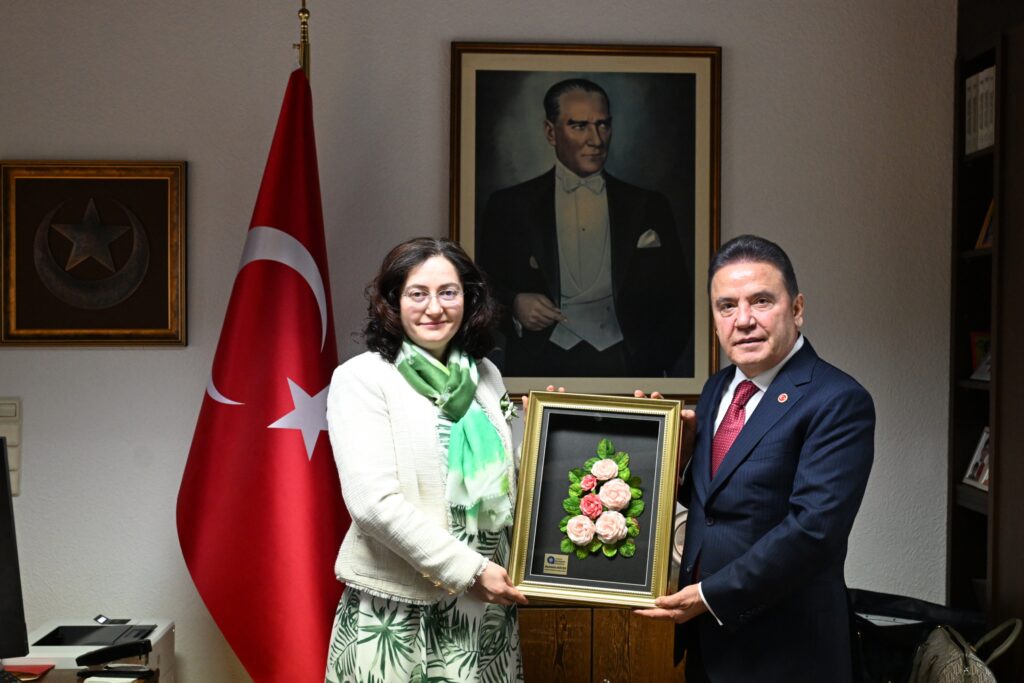 Baskan Muhittin Bocek Nurnberg Turizm Fuarina katildi 18 - Mega TV