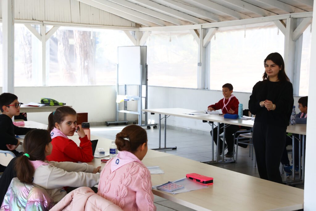 Buyuksehir Izcilik Egitim Programi basladi 6 - Mega TV