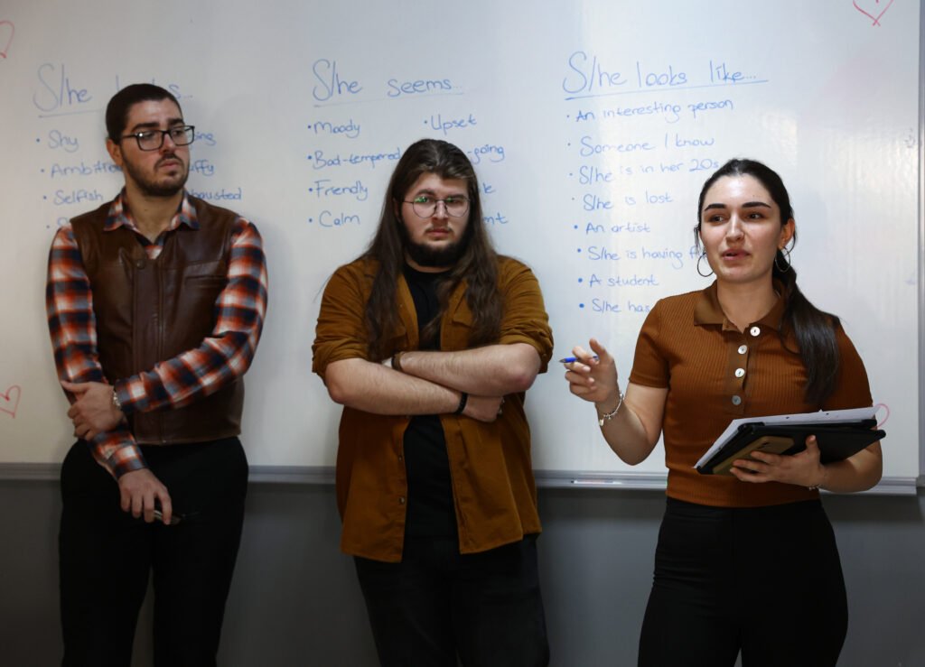 Buyuksehir genclere pratik Ingilizce konusma etkinligi duzenledi 5 - Mega TV