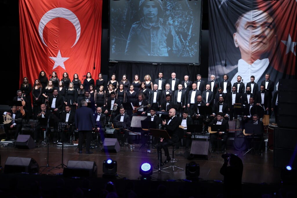 Buyuksehirden Canakkale Zaferine ozel konser 2 - Mega TV